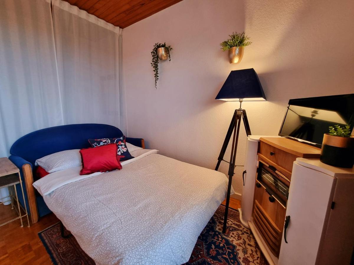 Studio Avec Superbe Vue 5Min A Pied Des Thermes Bagnoles de l'Orne Normandie Luaran gambar