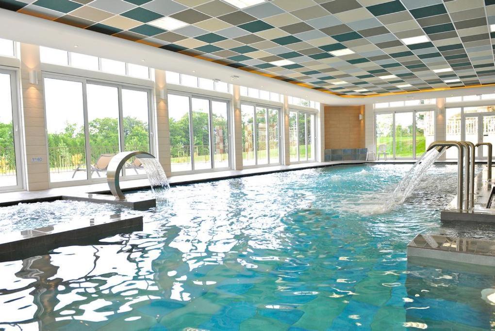 Studio Avec Superbe Vue 5Min A Pied Des Thermes Bagnoles de l'Orne Normandie Luaran gambar