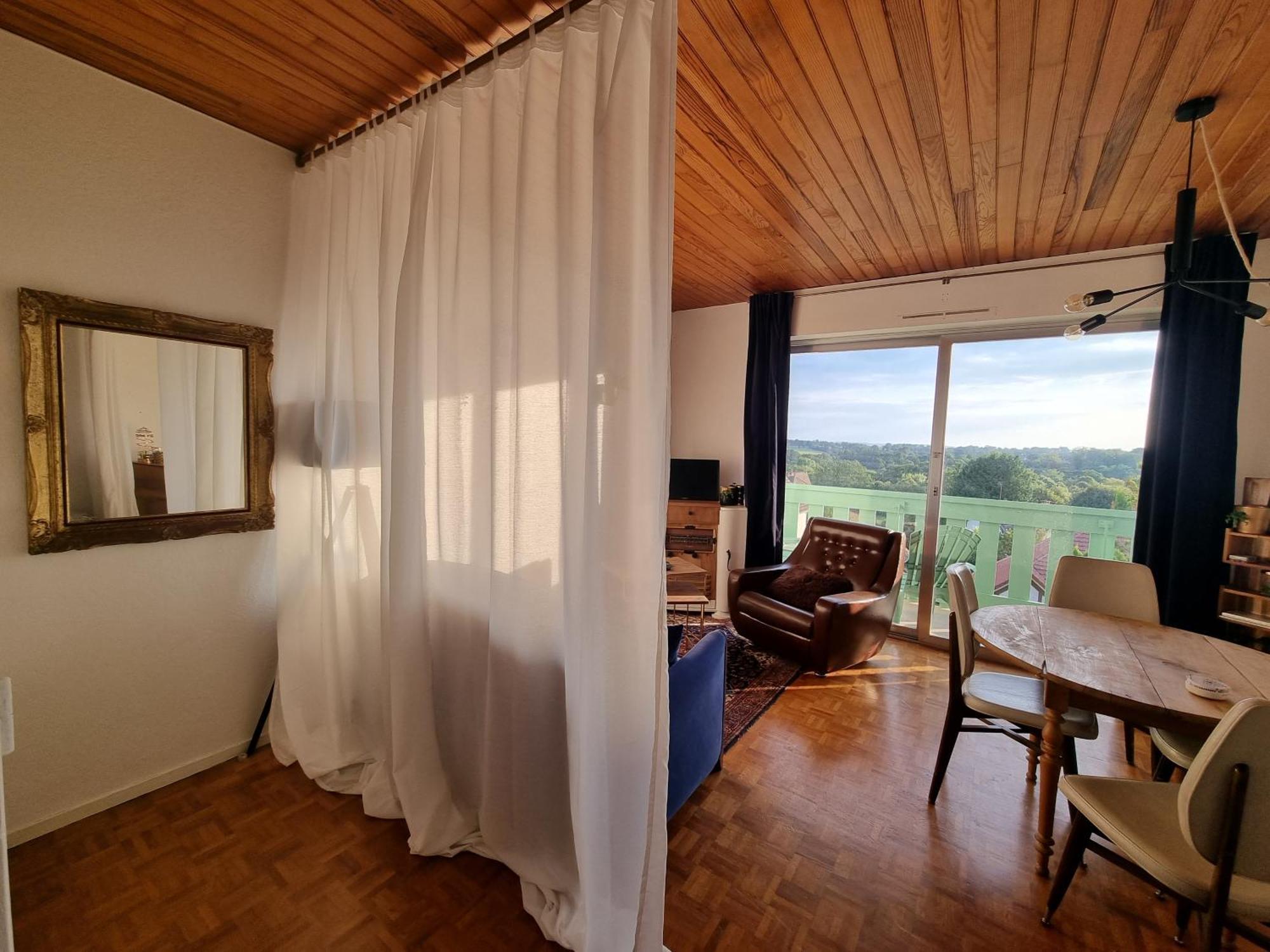 Studio Avec Superbe Vue 5Min A Pied Des Thermes Bagnoles de l'Orne Normandie Luaran gambar
